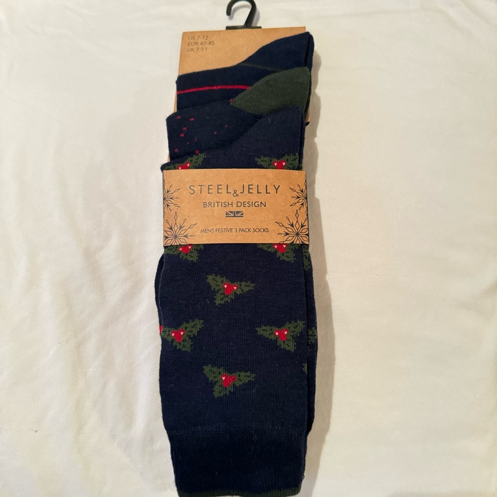 Steel & Jelly  British Design 3pack men’s Dress/Crew Socks Navy Green Red.   #6